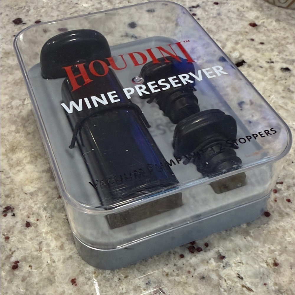 Houdini Wine Preserver  vacuum pump Set - Picture 7 of 7